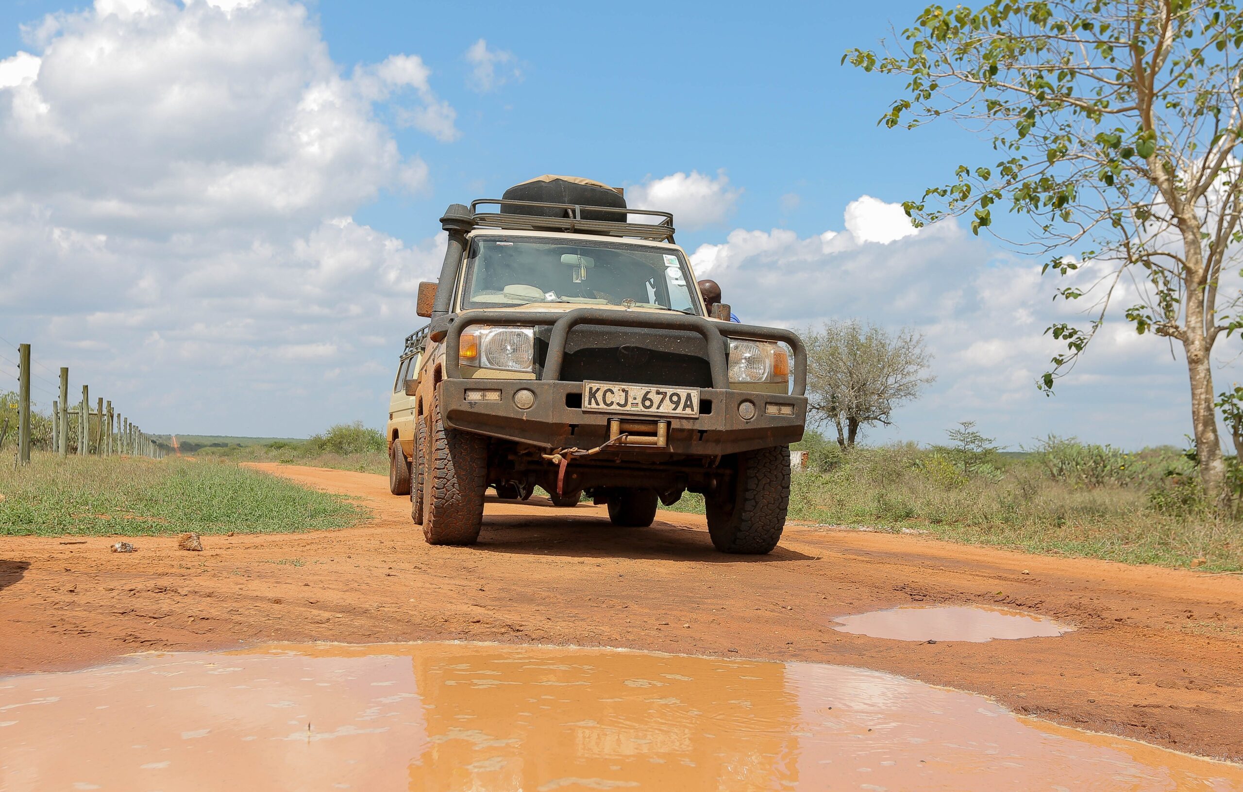 Kenya Safari 4x4 Hire 1 Kenya safari Land Cruiser 4x4 on a dirt trail