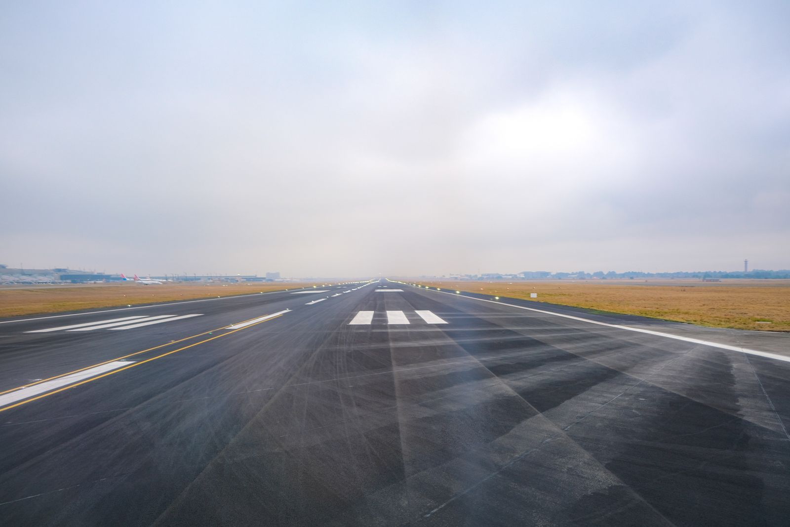 Nairobi Layover from JKIA: How Many Hours You Need (2026) 3 Nairobi layover arrivals runway buffer before exiting JKIA