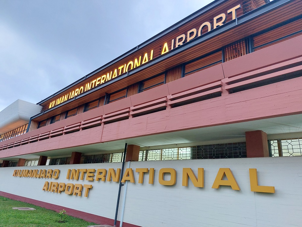 East Africa Airport Cheat Sheet: JRO, JKIA, EBB & KGL (2026) 2 East Africa airport gateway at Kilimanjaro for safari arrivals