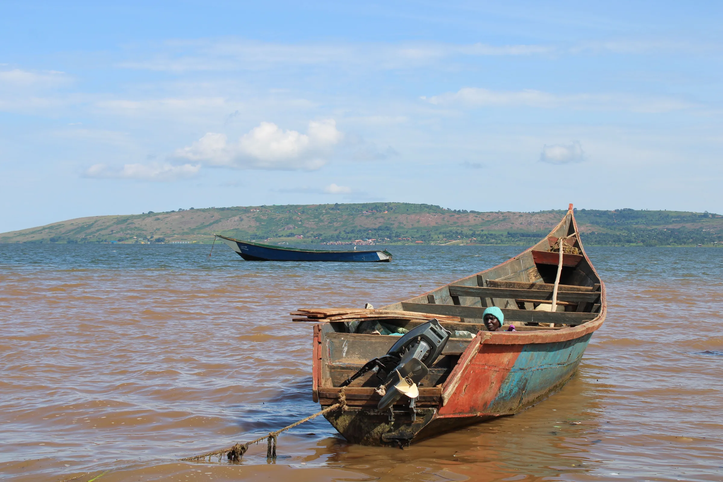 Entebbe to Bwindi: Road vs Flight (2026 Guide) 4 Entebbe to Bwindi start near Lake Victoria and EBB